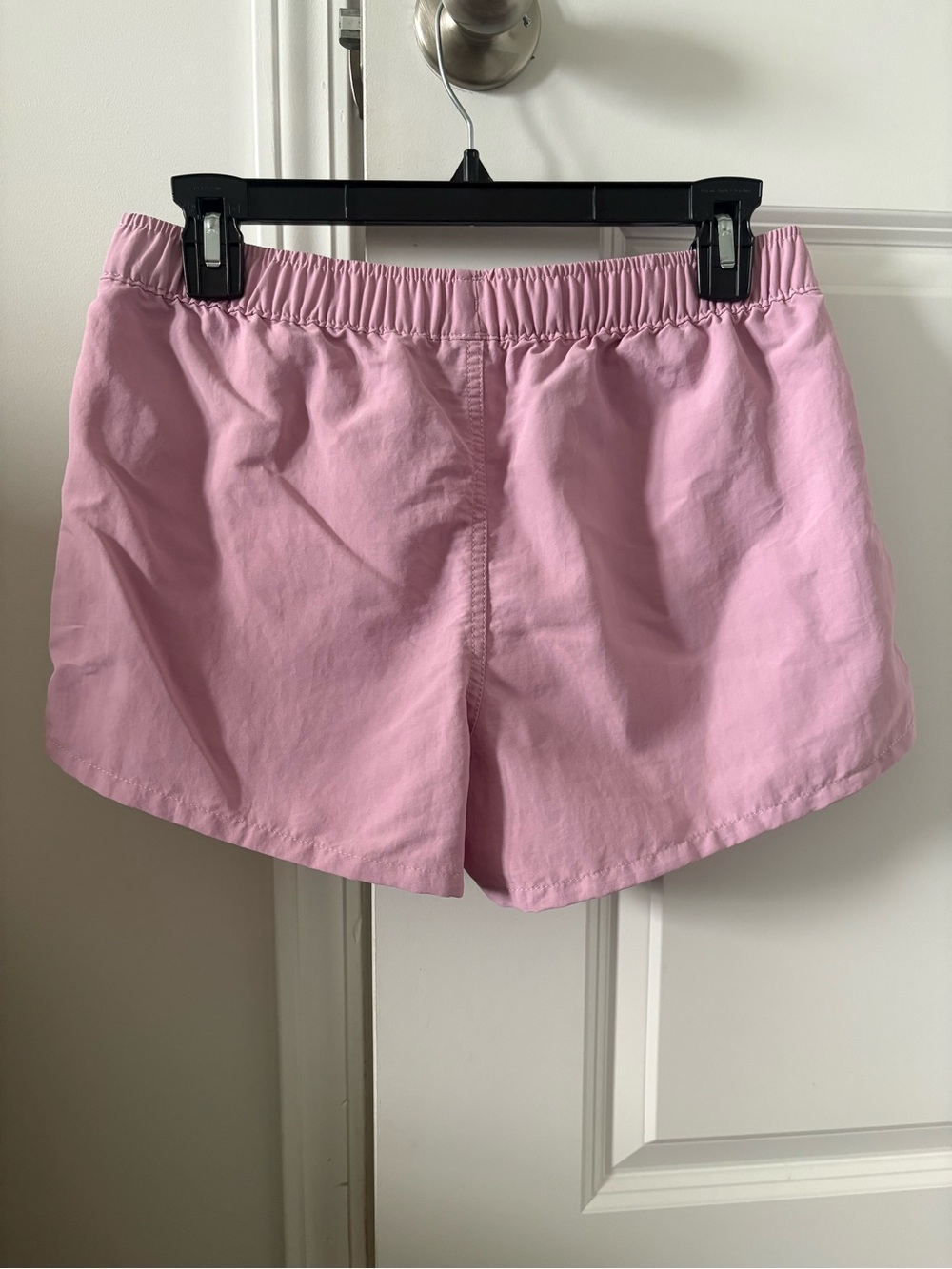 Patagonia Women’s Barely Baggies 2.5” Pale Pink Athletic Shorts-Milkweed Mauve S - Picture 3 of 4